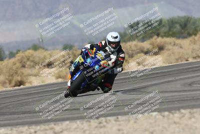 media/Oct-13-2025-Moto Forza (Mon) [[a66d839500]]/3-B Group/Session 3 (Turn 16)/